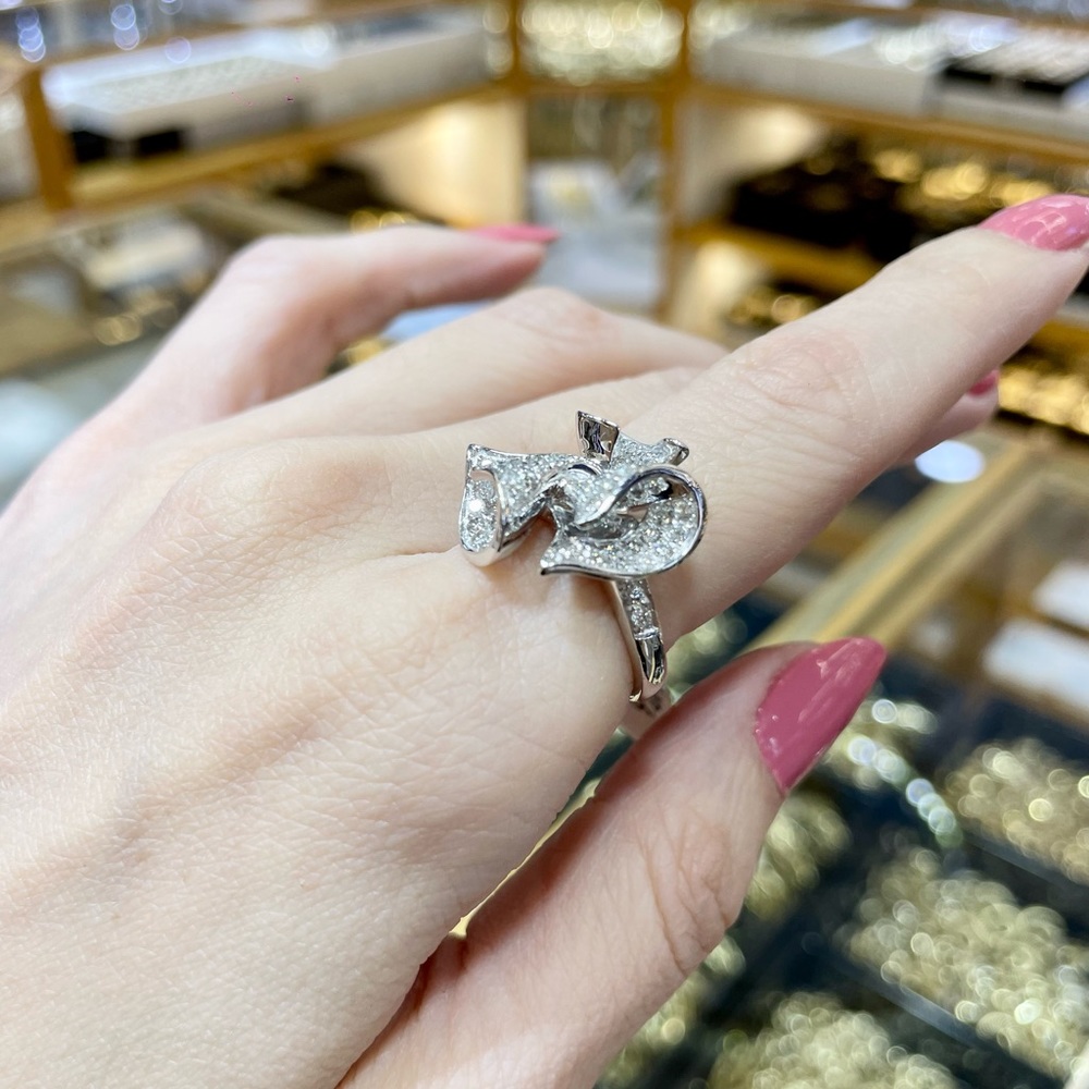 Diamonds ring - Picture 3 of 3